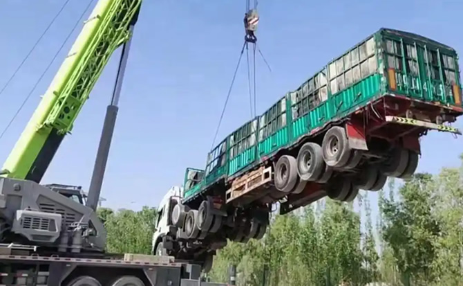 光泽道路脱困救援案例